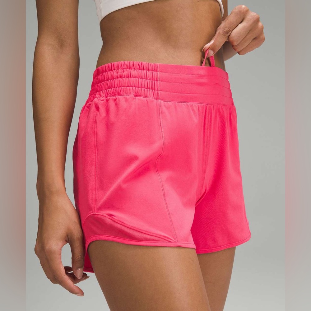 Lululemon High Rise Hotty Hot Shorts, 4 in — Lip Gloss